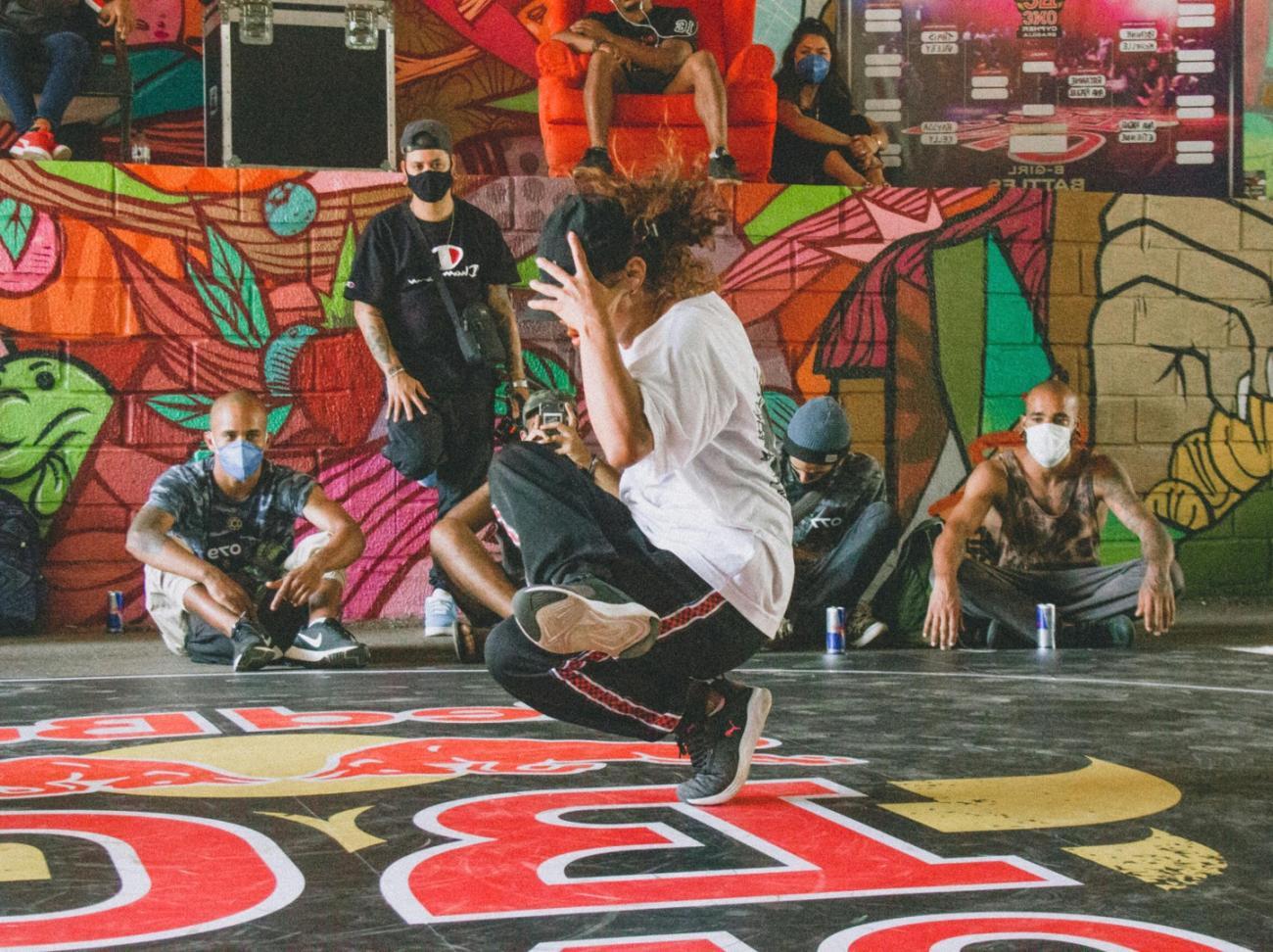 Лікар танцює танго у обідню перерву